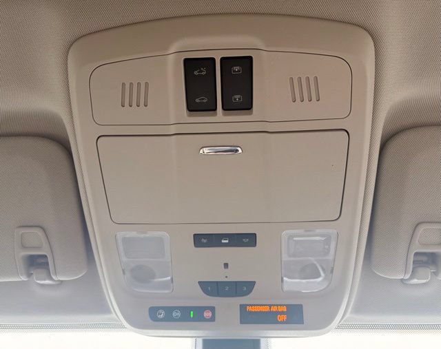 Used 2019 Buick Envision Essence AWD/4WD image 22