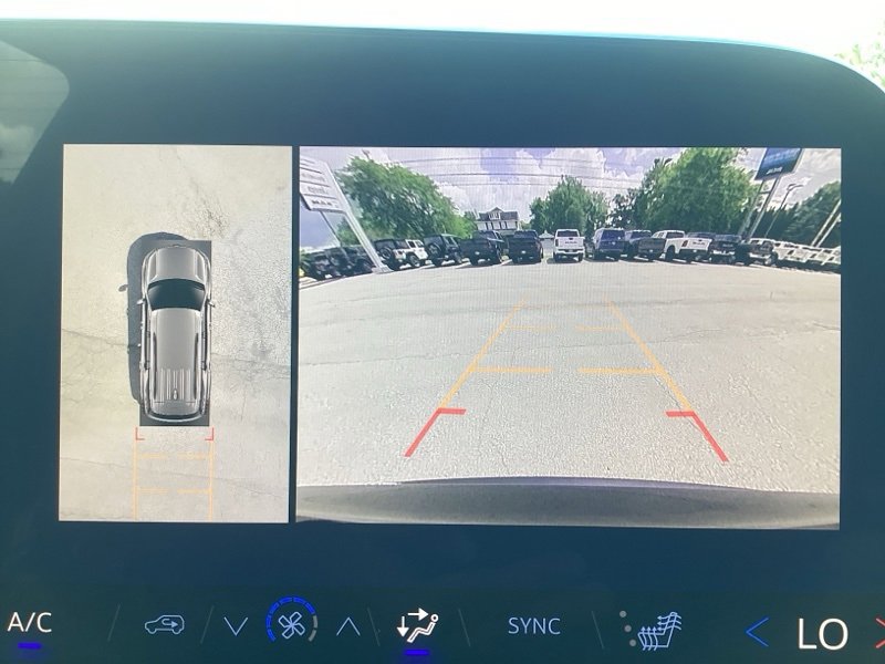 New 2026 Chevrolet Traverse LT w/ Driver Confidence Package image 43