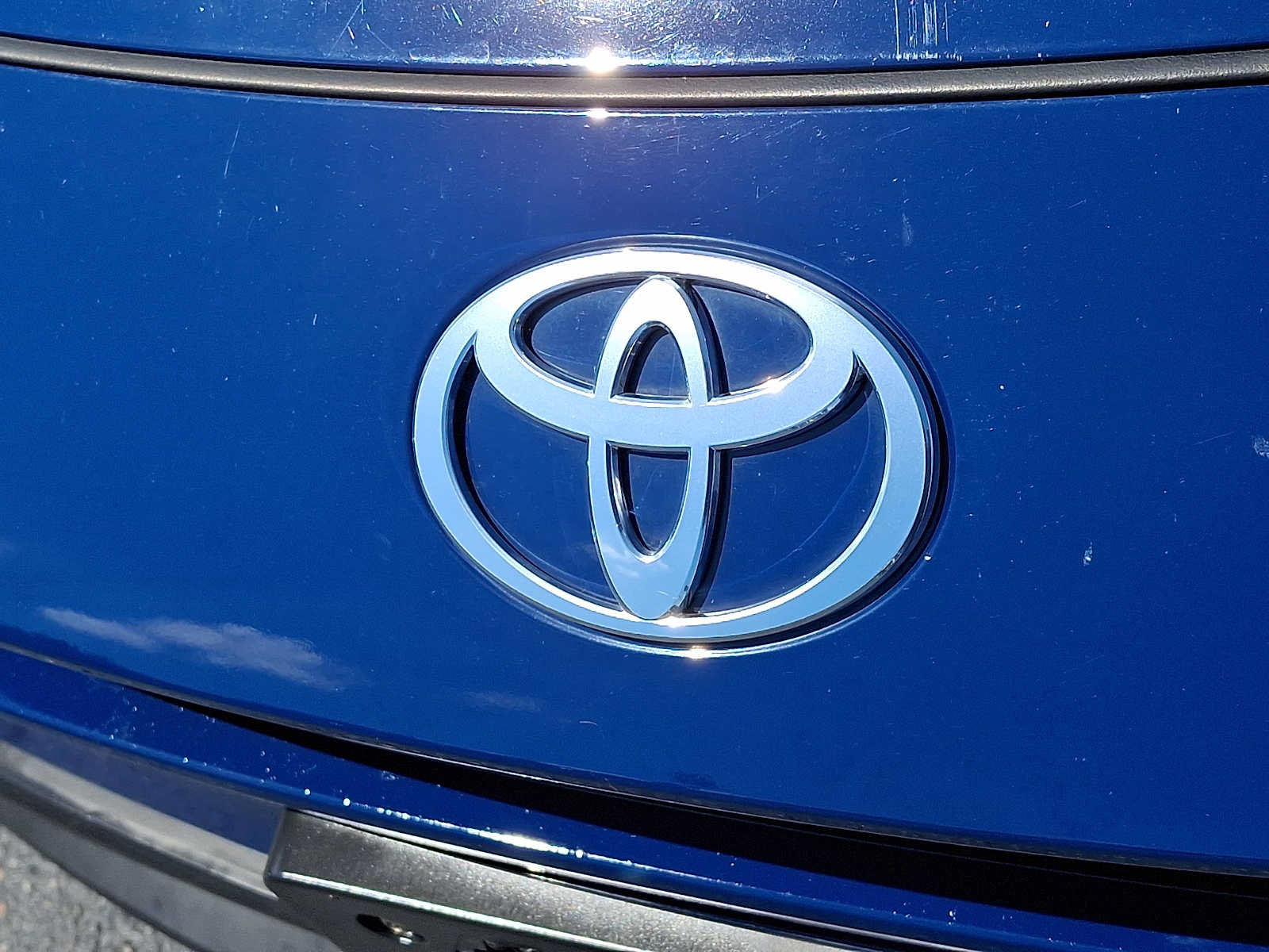 Used 2025 Toyota Prius LE FWD image 27