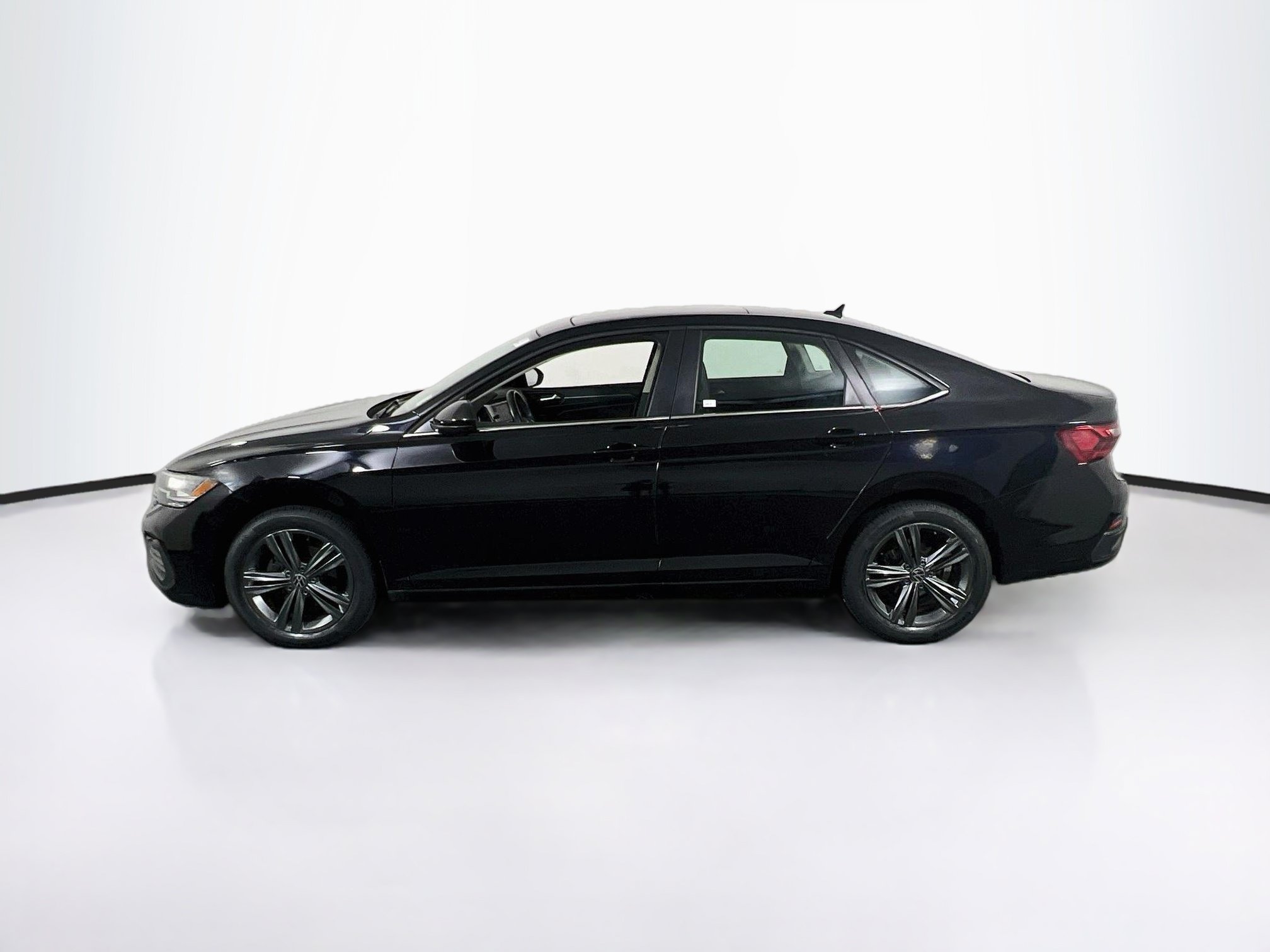 Used 2023 Volkswagen Jetta SE FWD image 8