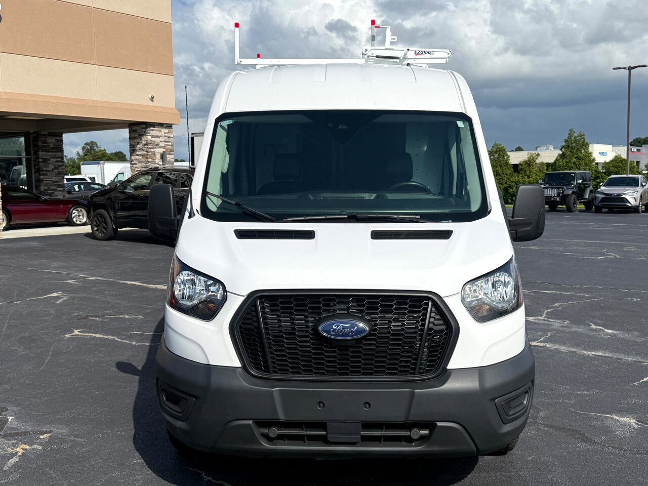 Used 2023 Ford Transit 250 Medium Roof w/ Load Area Protection Package image 6