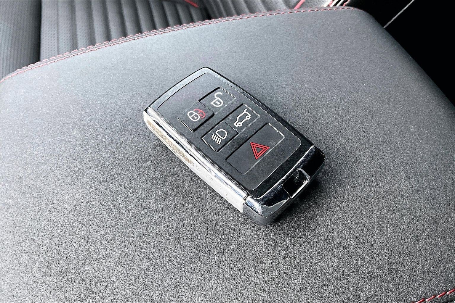 Used 2023 Land Rover Discovery Sport S R-Dynamic image 26