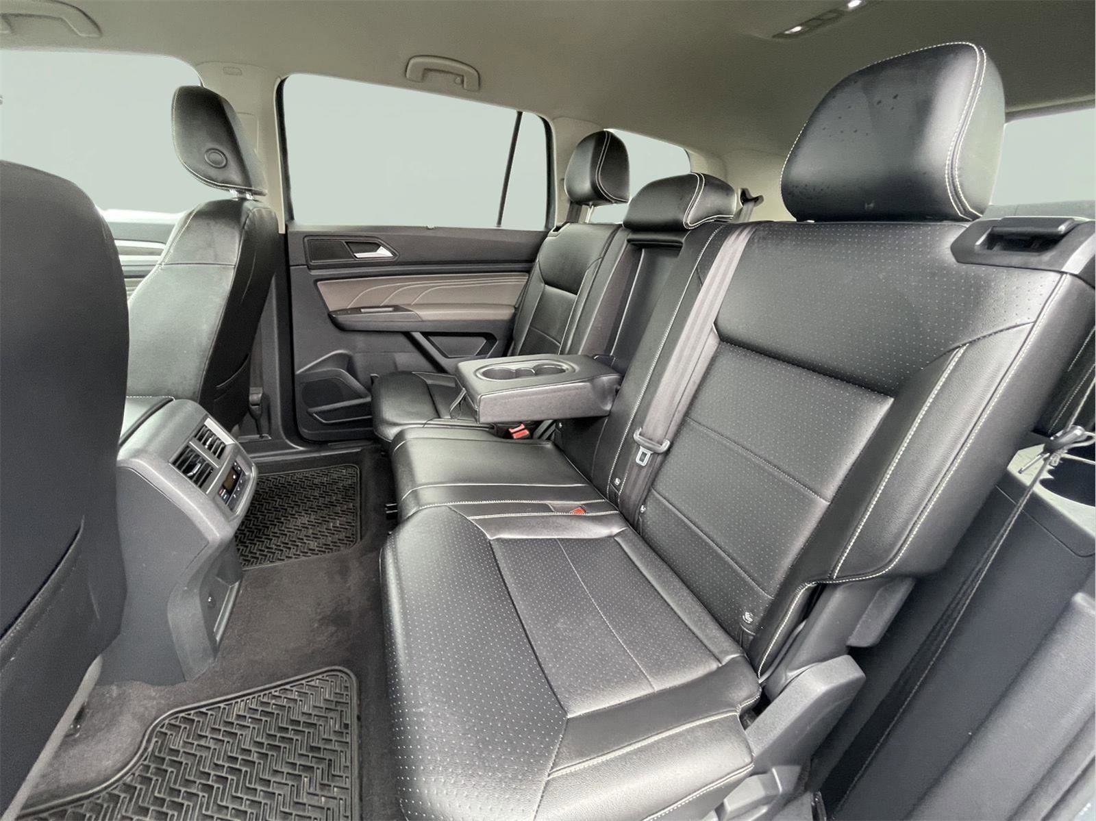 Used 2022 Volkswagen Atlas SE image 16