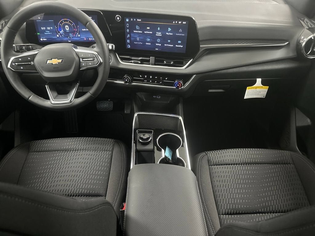 New 2027 Chevrolet Equinox LT FWD image 3