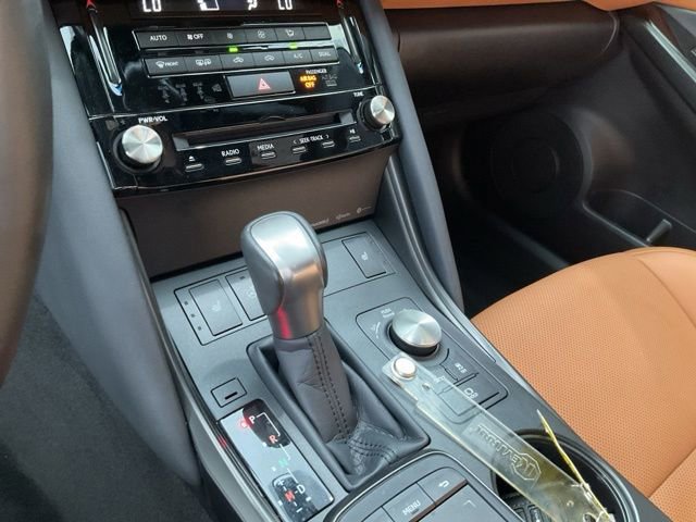 Used 2025 Lexus IS 350 F Sport RWD image 13
