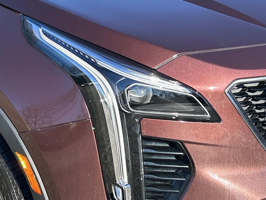 Used 2023 Cadillac XT4 Sport AWD/4WD image 9