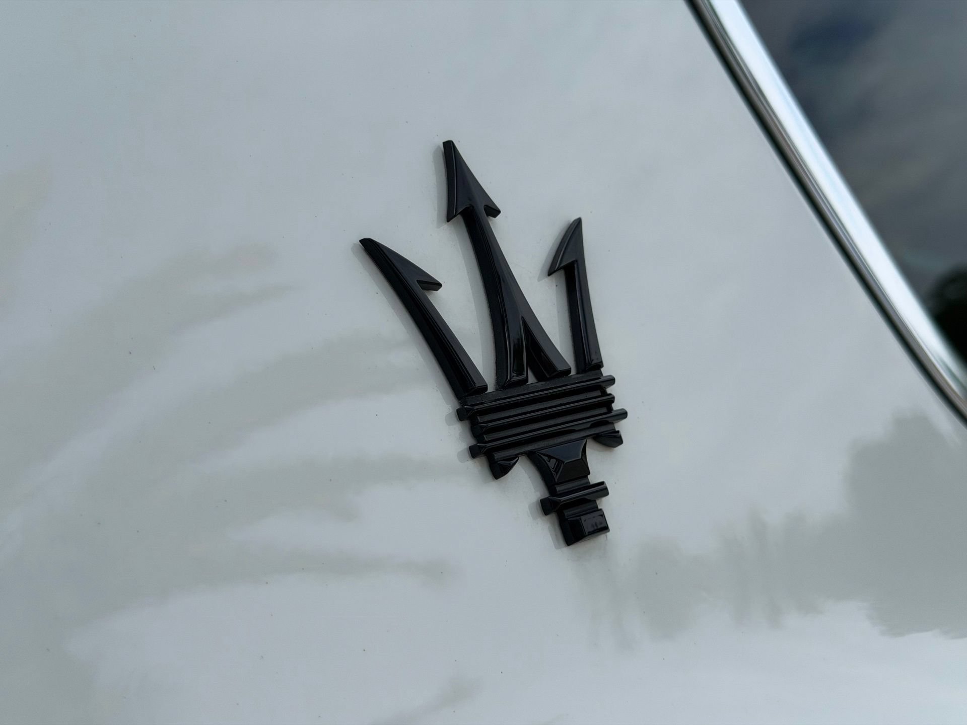 Used 2023 Maserati Levante Modena AWD/4WD image 18