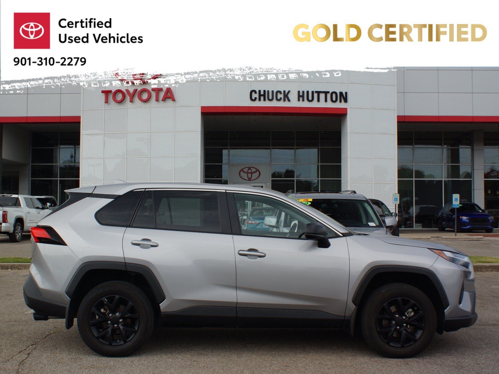 Used 2024 Toyota RAV4 LE FWD image 1