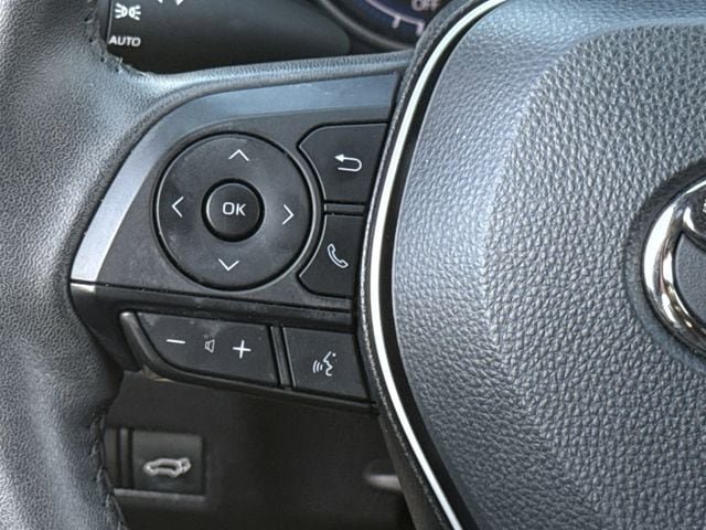 Used 2022 Toyota RAV4 XSE image 15
