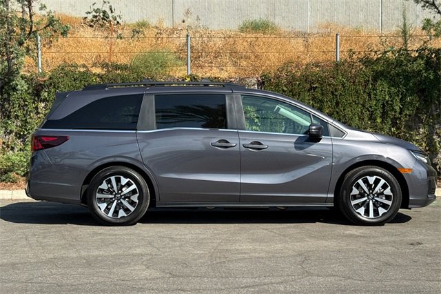 New 2026 Honda Odyssey EX-L image 3