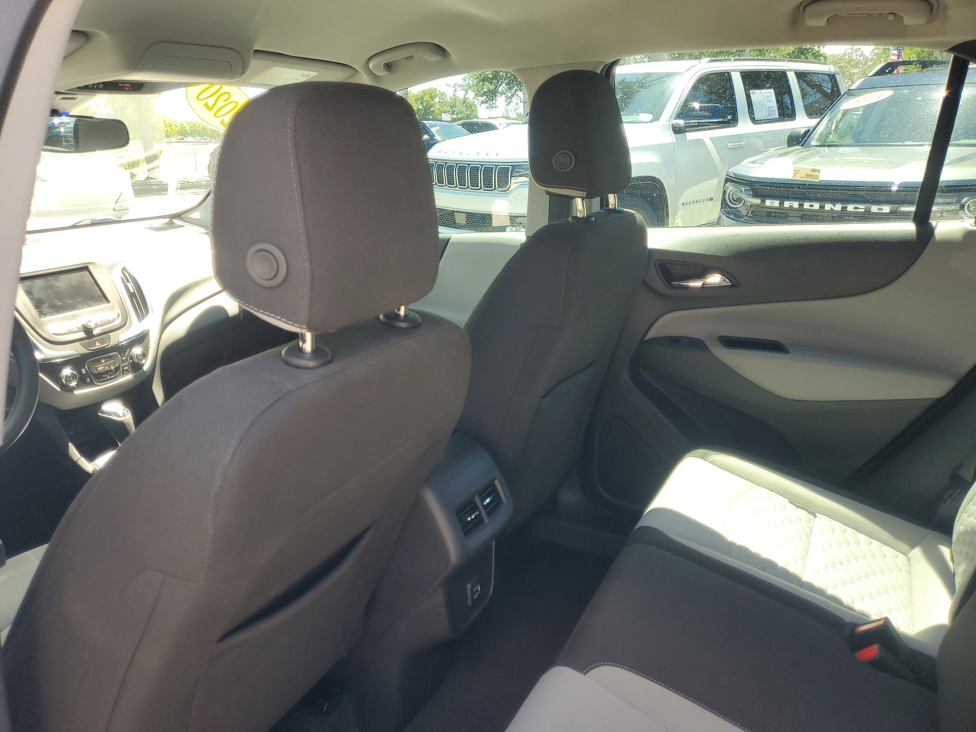 Used 2020 Chevrolet Equinox LS FWD image 12