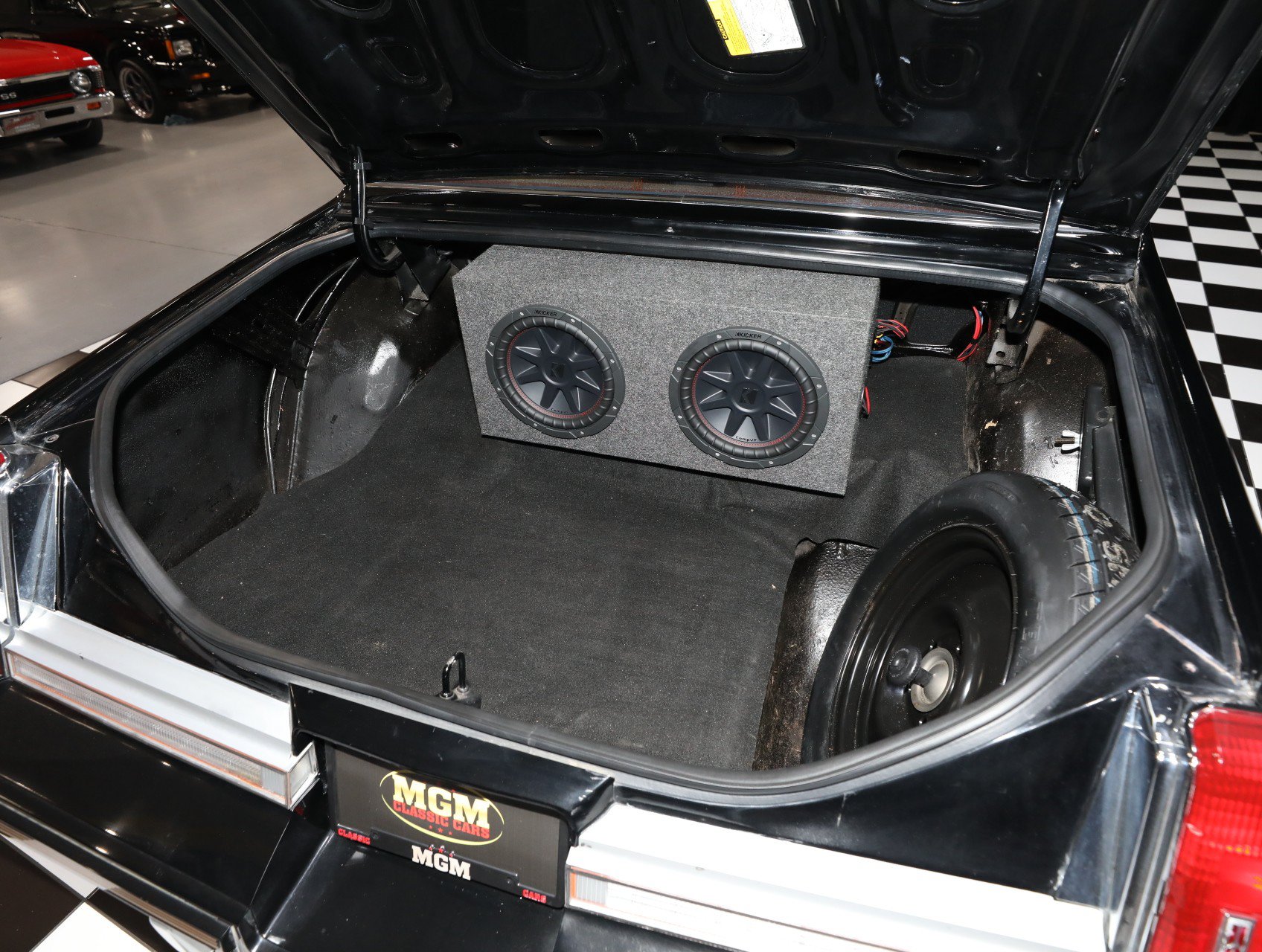 Used 1987 Oldsmobile Cutlass Supreme Salon RWD image 5