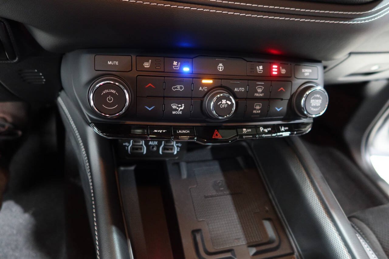 Used 2021 Dodge Durango SRT w/ Technology Group AWD/4WD image 24
