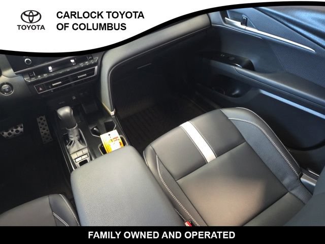 Used 2026 Toyota Camry SE FWD image 19
