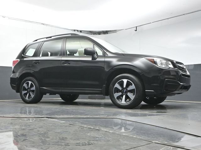Used 2017 Subaru Forester 2.5i w/ Alloy Wheel Package image 31