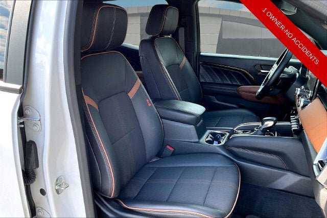 Used 2023 GMC Canyon AT4 w/ Technology Package AWD/4WD image 7