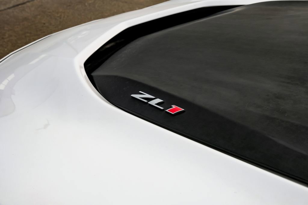 Used 2018 Chevrolet Camaro ZL1 RWD image 14