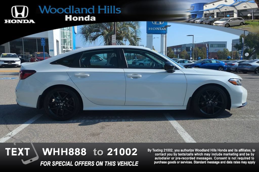 Used 2025 Honda Civic Sport image 4