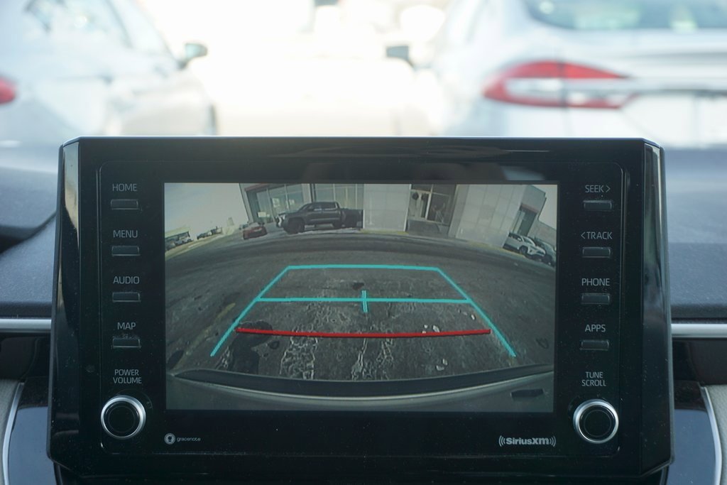 Used 2022 Toyota Corolla LE image 6