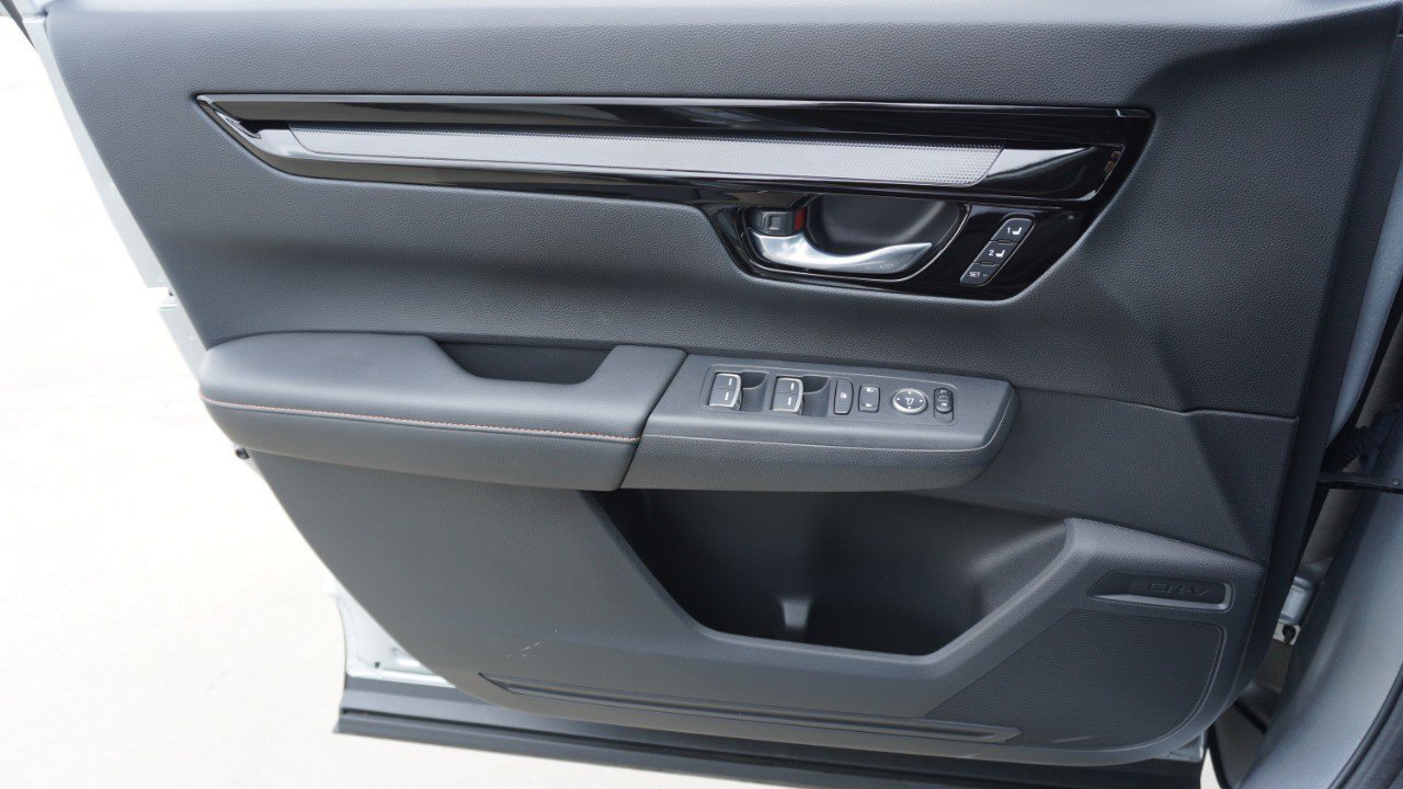 Used 2025 Honda CR-V Sport Touring image 22