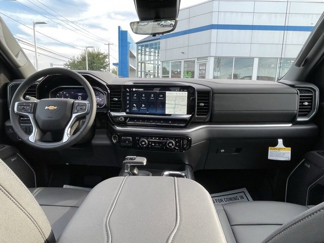 New 2026 Chevrolet Silverado 1500 LTZ w/ LTZ Premium Package image 32
