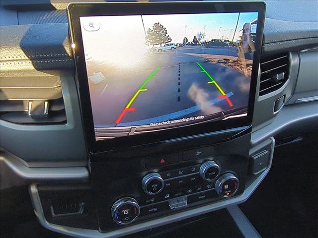 Used 2022 Ford Expedition XLT image 12