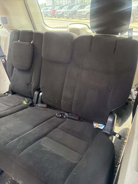Used 2016 Dodge Grand Caravan SXT w/ Rear Park Assist Package FWD image 12