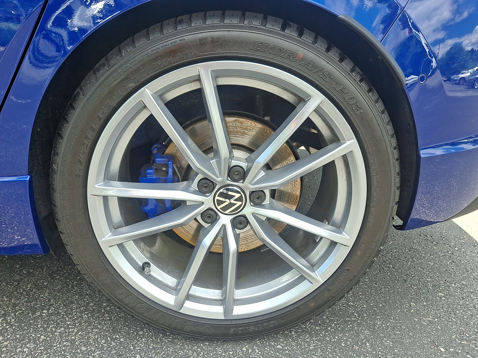 Used 2024 Volkswagen Golf R AWD/4WD image 8