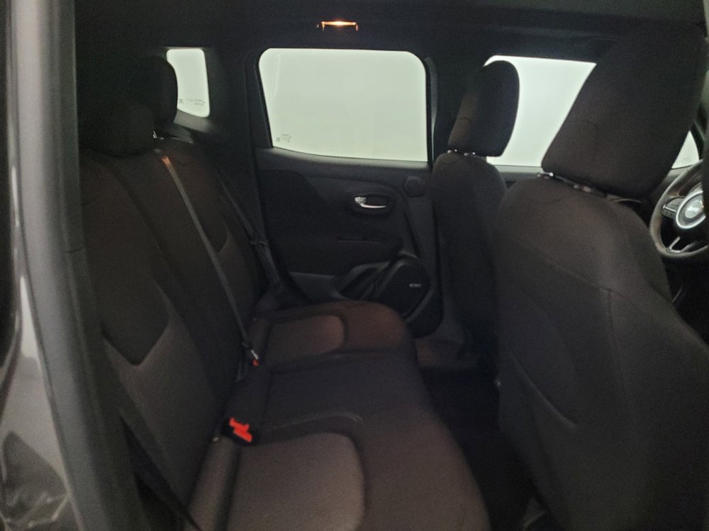 Used 2021 Jeep Renegade Latitude w/ Sun & Sound Group AWD/4WD image 19
