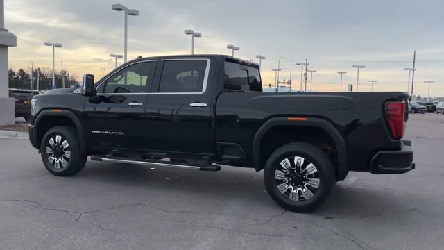 Used 2025 GMC Sierra 3500 Denali w/ Denali Reserve Package image 7