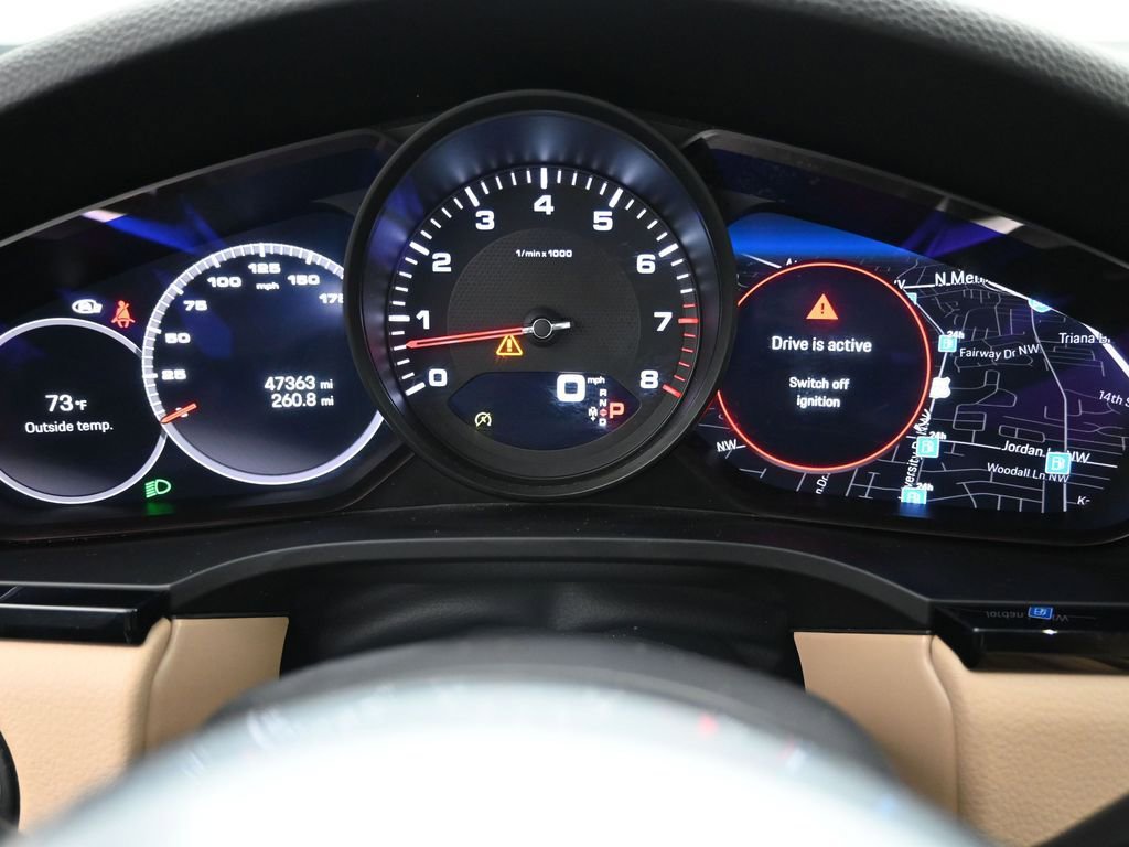 Used 2022 Porsche Cayenne Coupe w/ Premium Package image 16