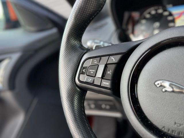 Used 2022 Jaguar F-TYPE R image 19