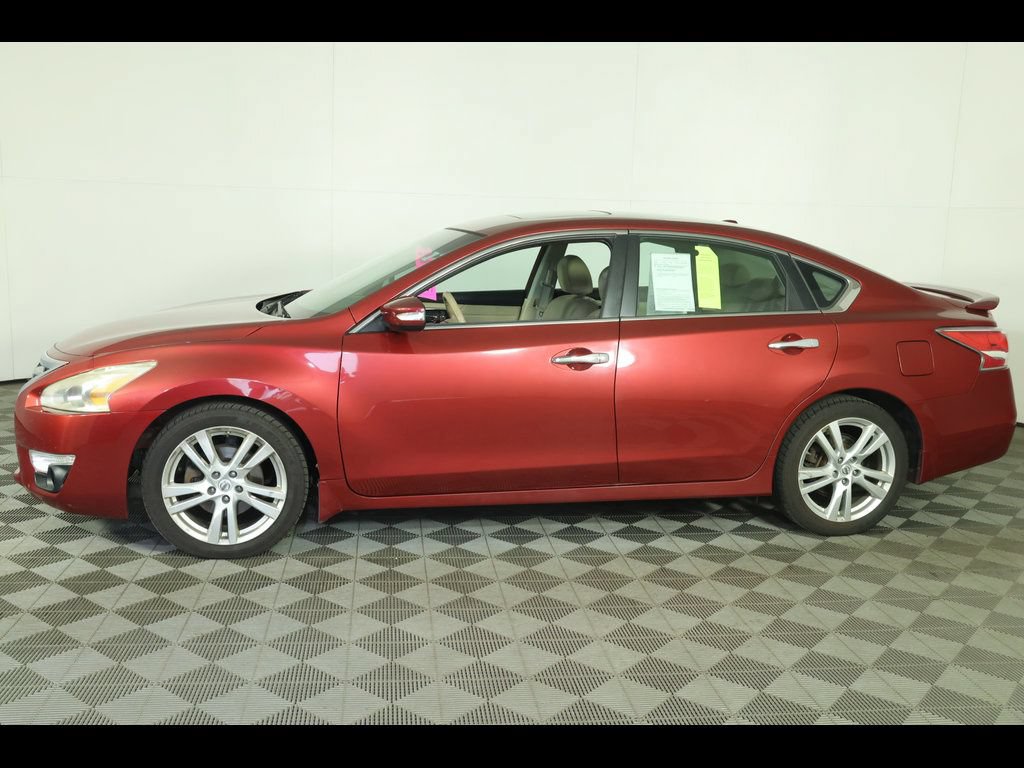 Used 2014 Nissan Altima 3.5 SL w/ Technology Package FWD image 7