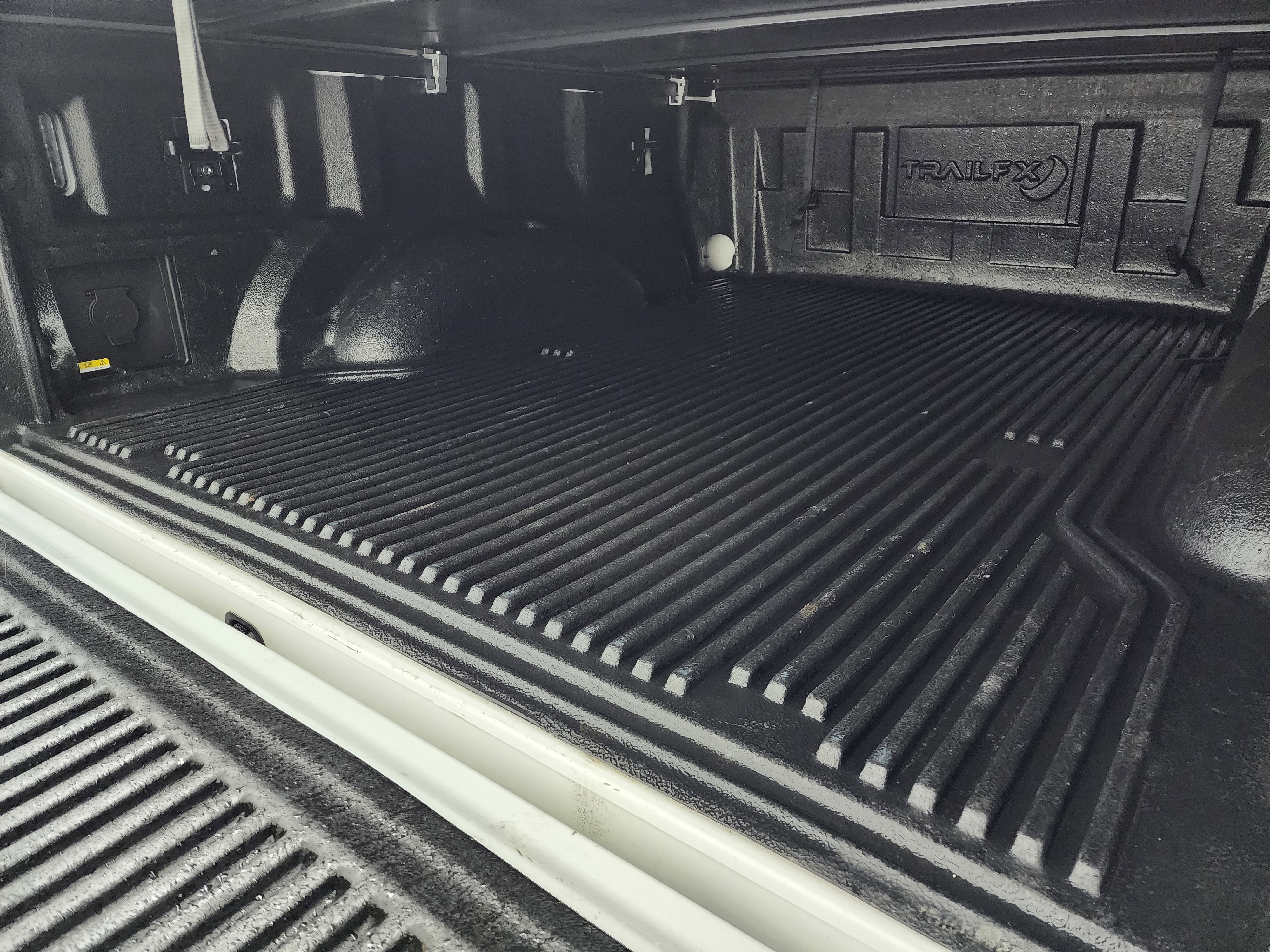 Used 2022 Ford F150 XLT w/ Equipment Group 302A High image 5