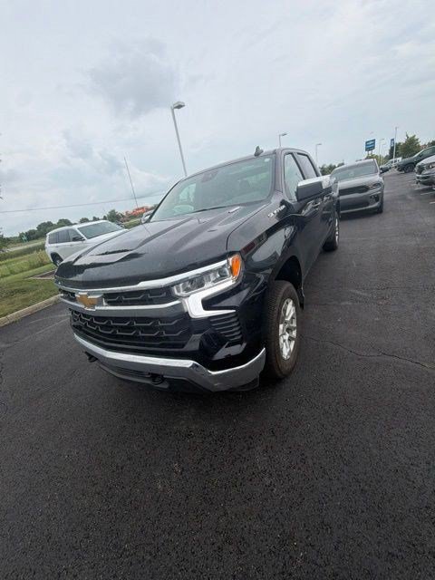 Used 2026 Chevrolet Silverado 1500 LT AWD/4WD image 13
