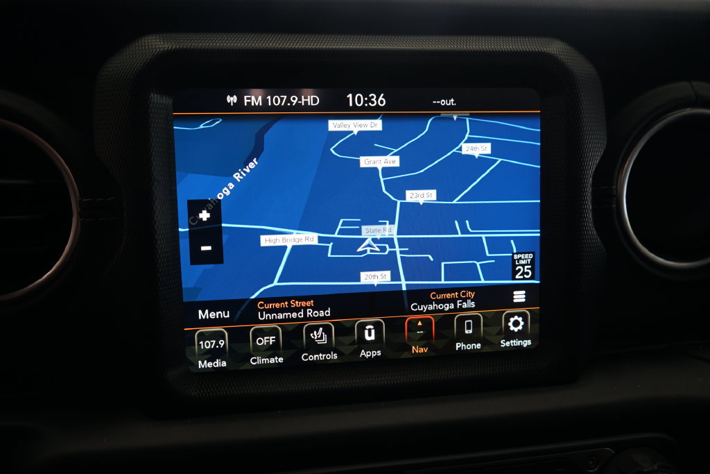 Used 2023 Jeep Wrangler Unlimited Sahara w/ Cold Weather Group AWD/4WD image 8