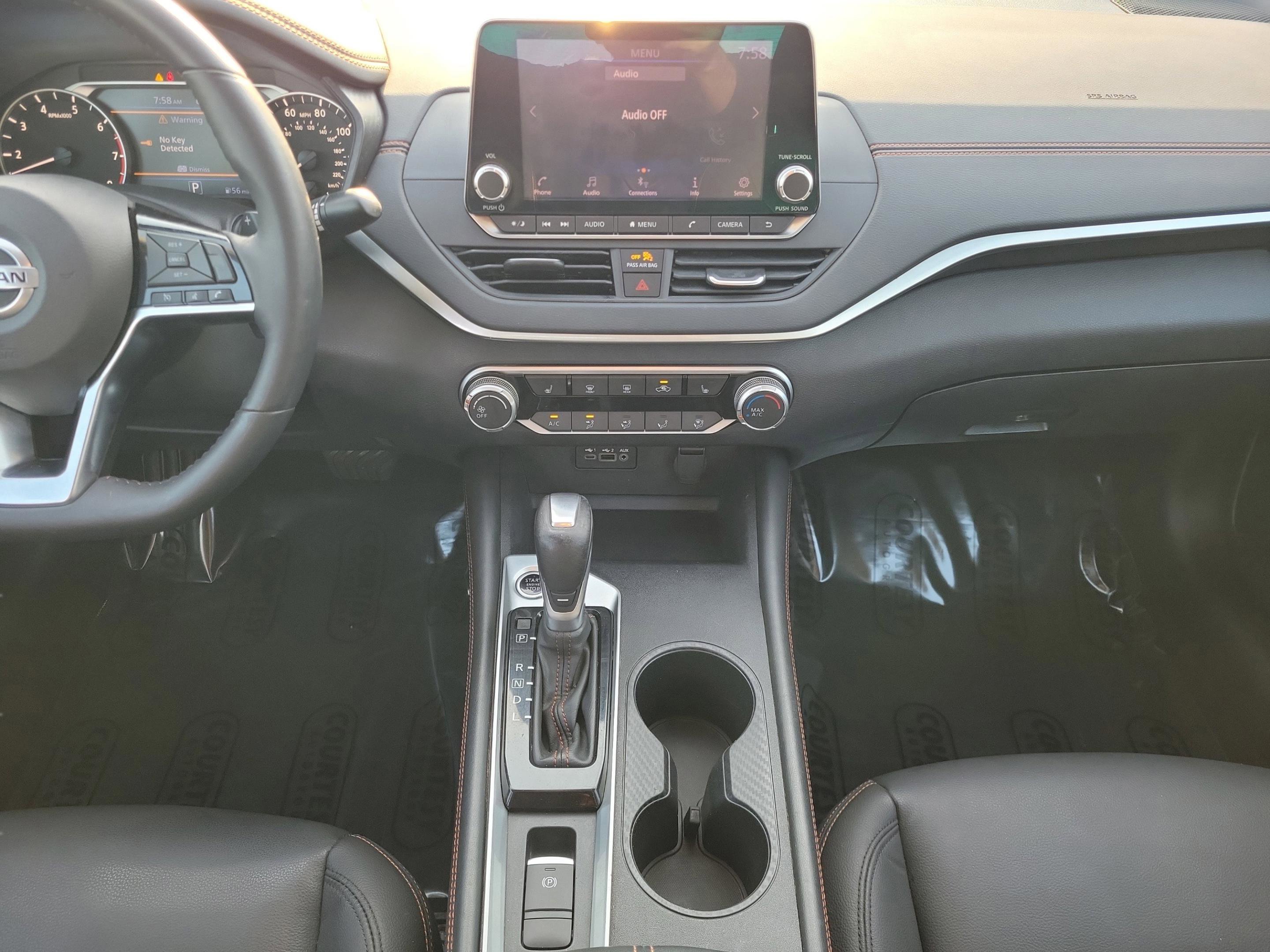 Used 2019 Nissan Altima 2.5 SR w/ SR Premium Package image 19