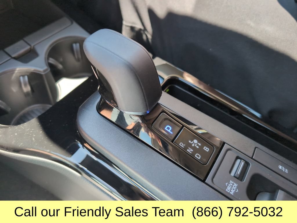 Used 2024 Toyota Prius XLE AWD/4WD image 22
