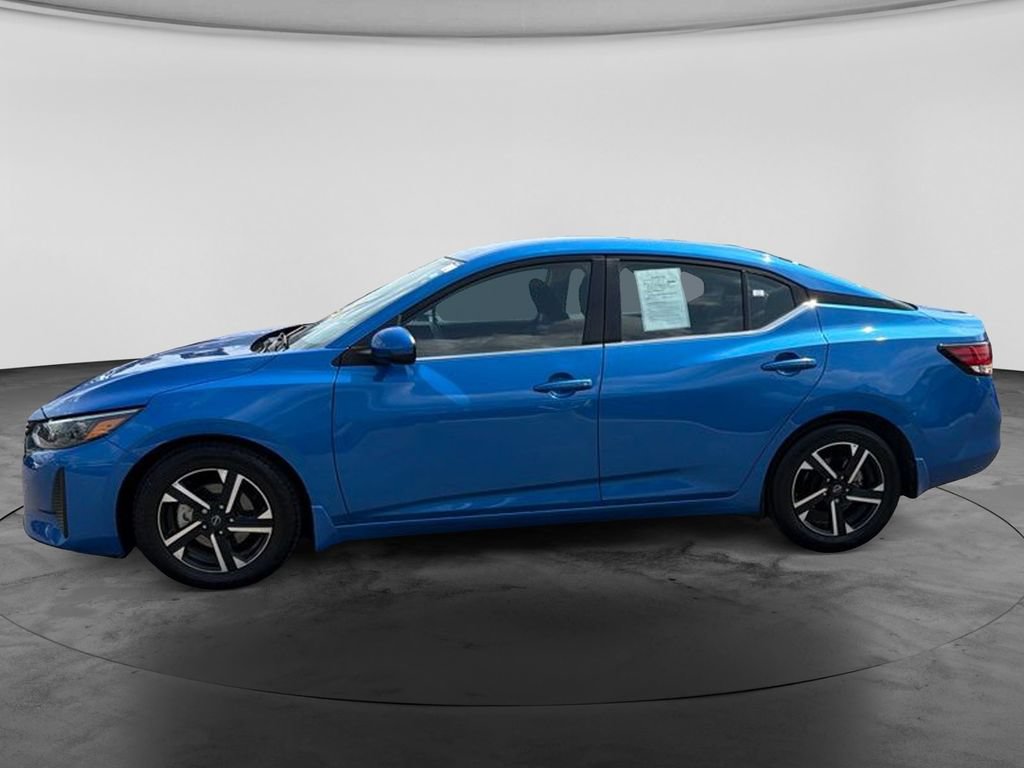 Used 2025 Nissan Sentra SV FWD image 5