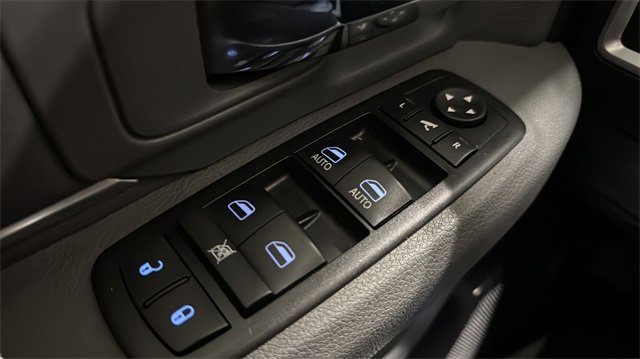 Used 2015 RAM 1500 Outdoorsman image 21