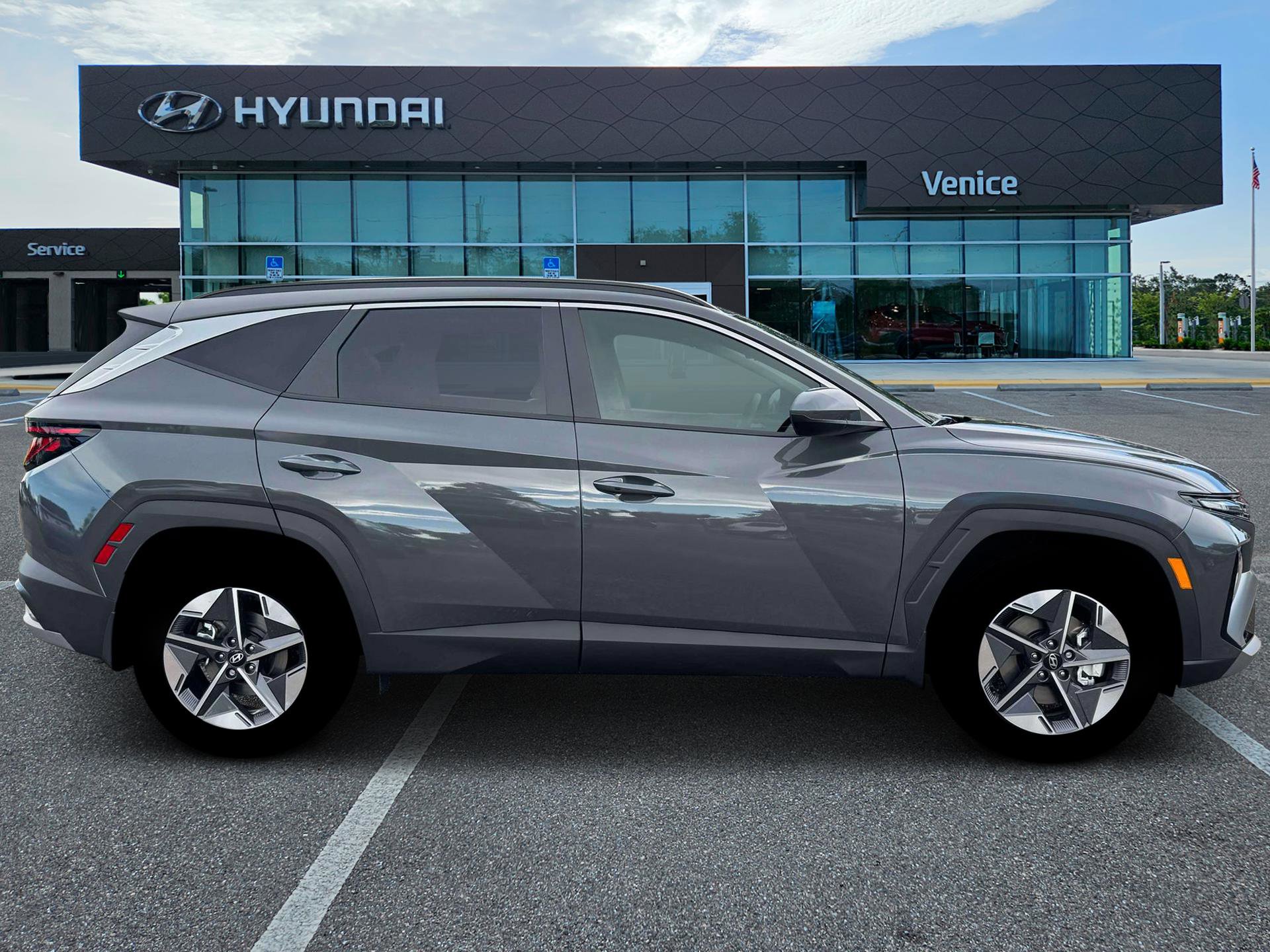 New 2026 Hyundai Tucson SEL FWD image 9