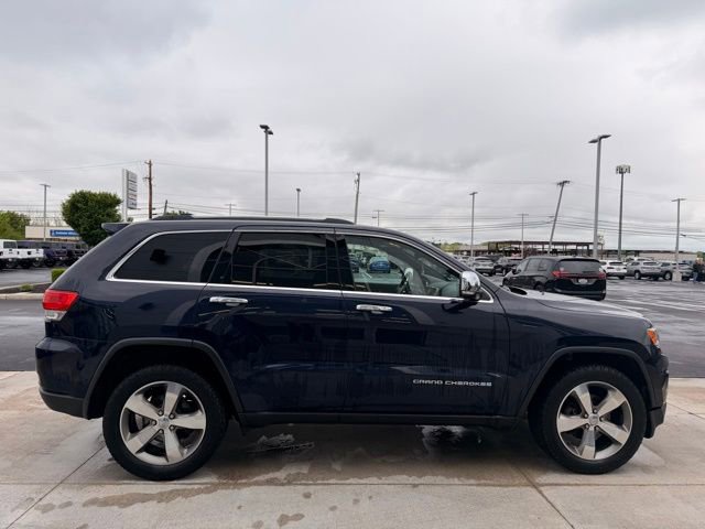 Used 2016 Jeep Grand Cherokee Limited AWD/4WD image 11
