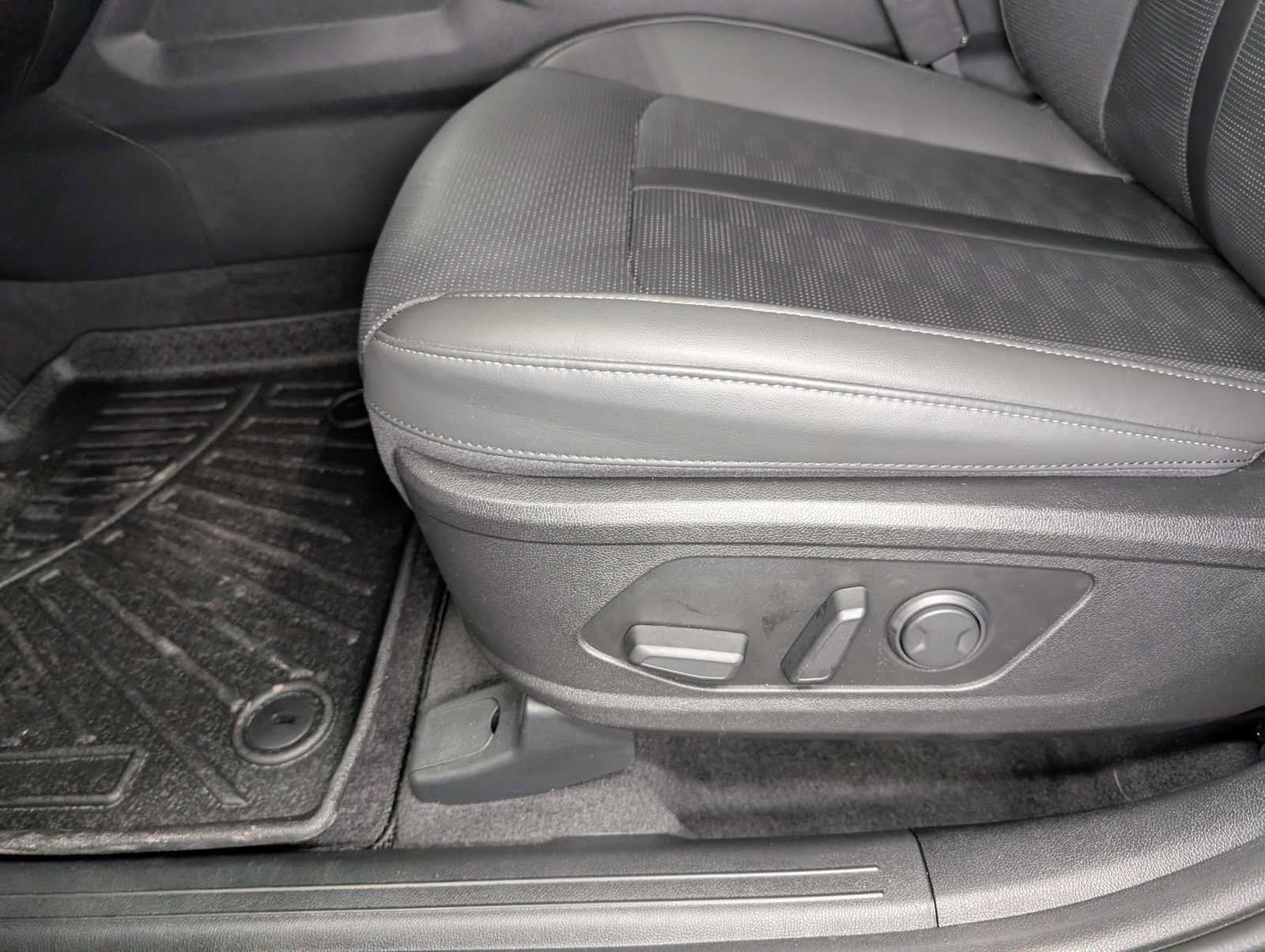 Certified 2026 Kia Sorento EX AWD/4WD image 39