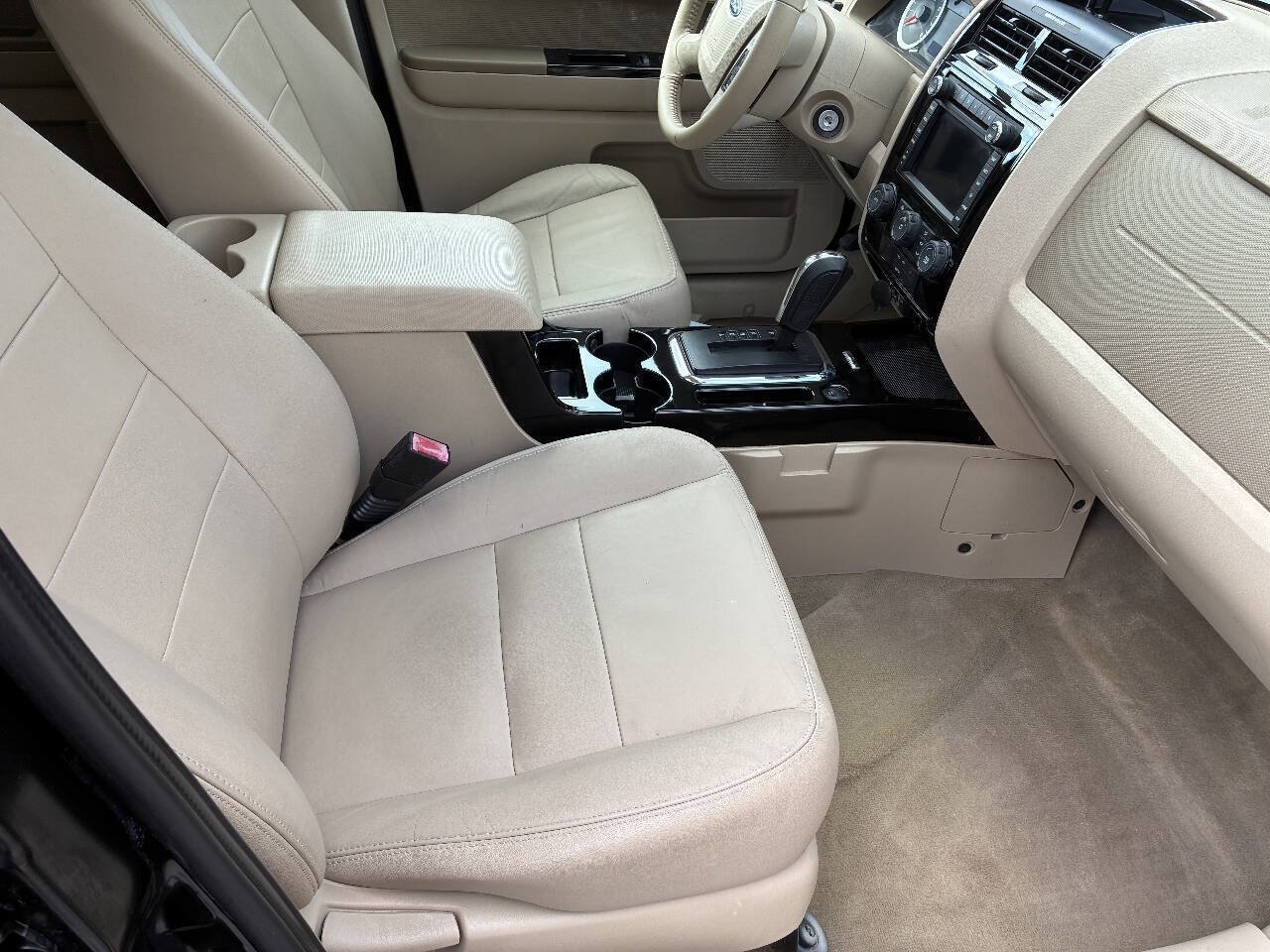 Used 2011 Ford Escape Limited w/ 302A Rapid Spec Order Code AWD/4WD image 7