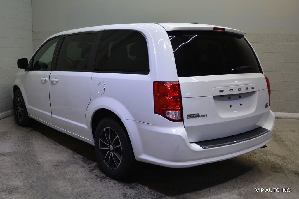Used 2019 Dodge Grand Caravan GT image 3
