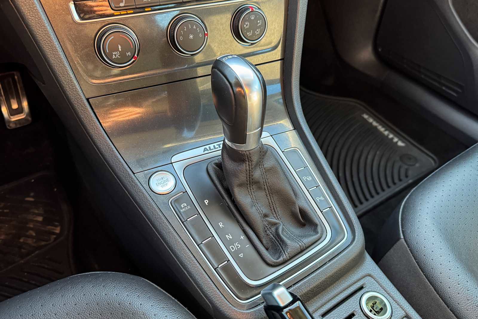 Used 2019 Volkswagen Golf Alltrack SE image 20