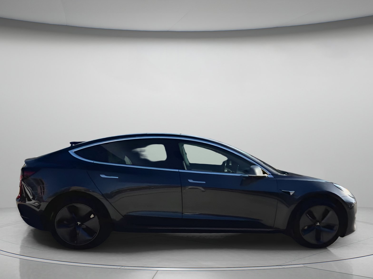 Used 2018 Tesla Model 3 Long Range image 32