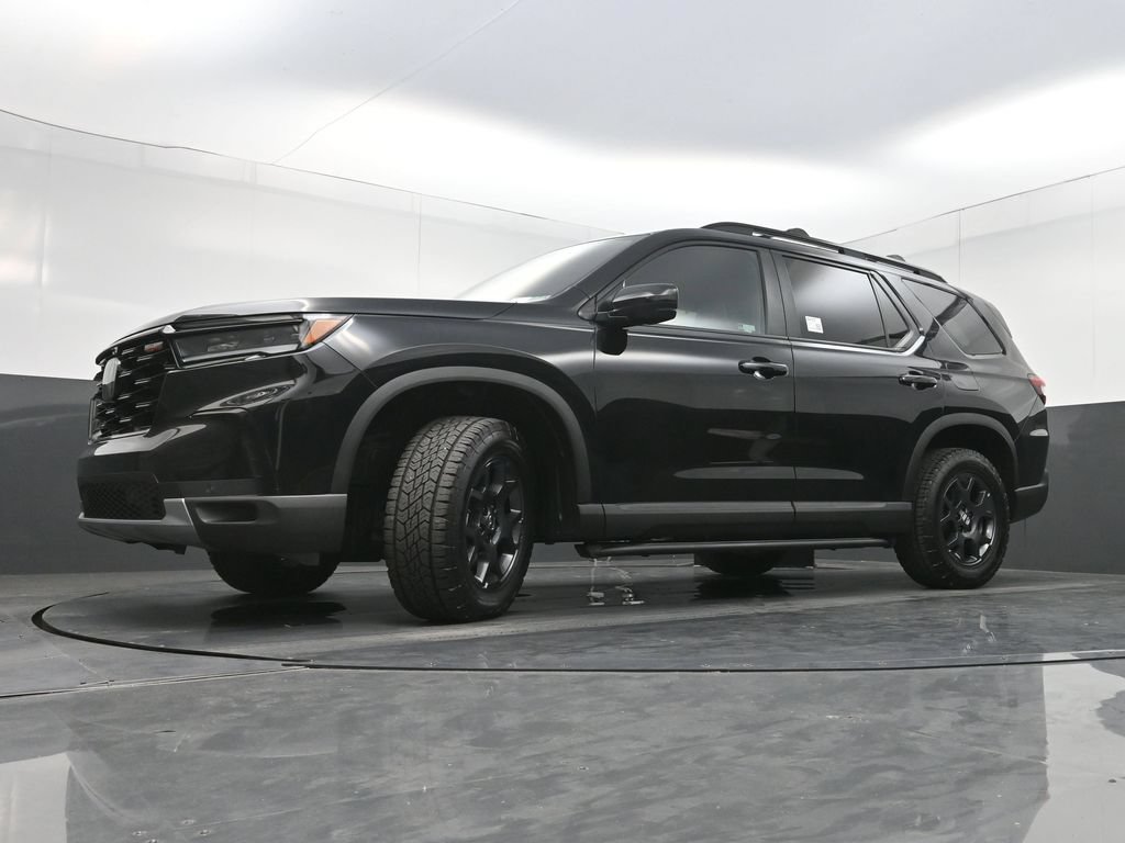 Used 2024 Honda Pilot TrailSport image 27