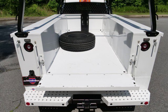 Used 2024 RAM 3500 Tradesman w/ Safety Group image 32
