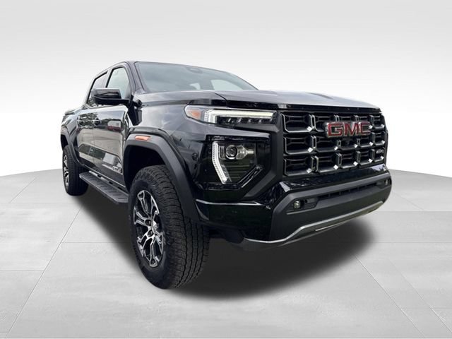 Used 2025 GMC Canyon AT4 w/ Technology Plus Package AWD/4WD image 3